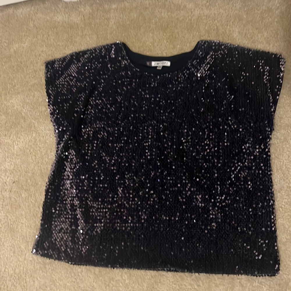 Sparkly sleeveless blouse